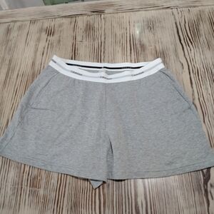Like New Medium Calvin Klein Men's Athletic Gray Shorts